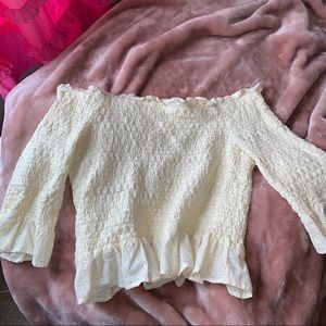 American Eagle pastel yellow off the shoulder top